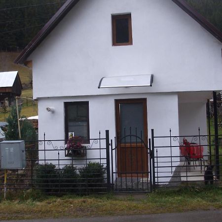 Tiny House Floare De Colt Villa Moeciu De Sus Exterior photo